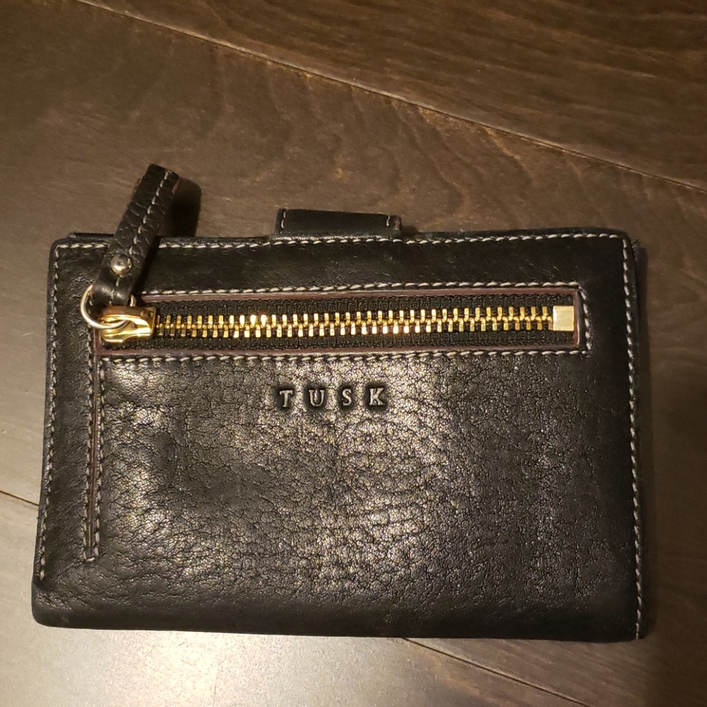 Tusk slim leather wallet- black